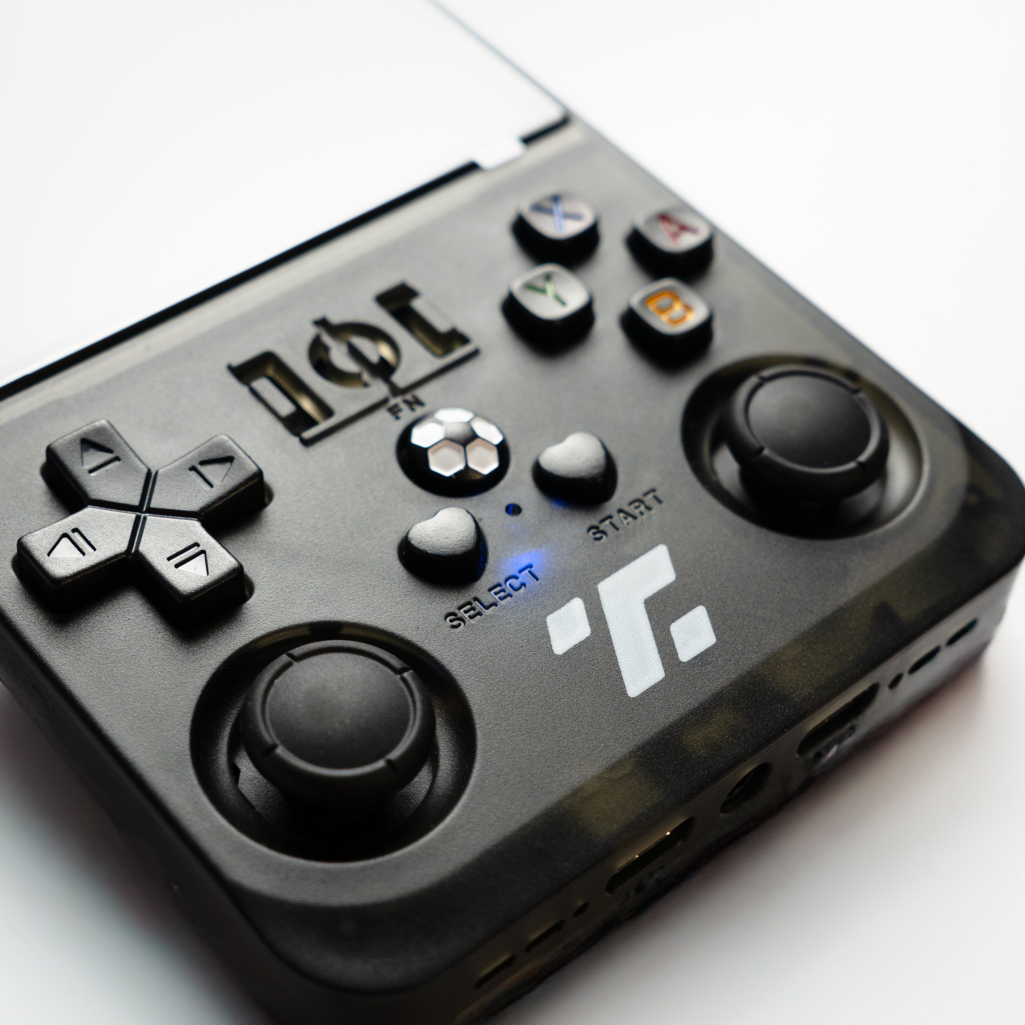 Consola R36S MAX
